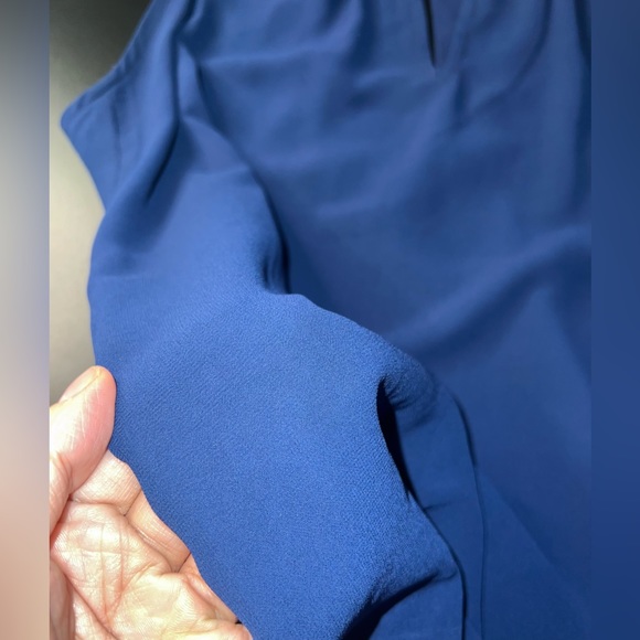 Naked Zebra Blue Top with Keyhole in front & Lace Back Size Medium EUC - Picture 3 of 6